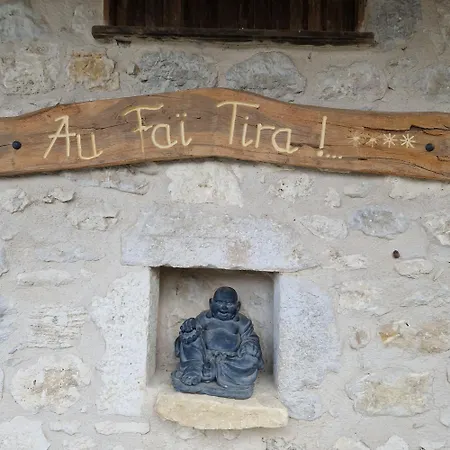 בית נופש De Groupe Au Fai Tira *